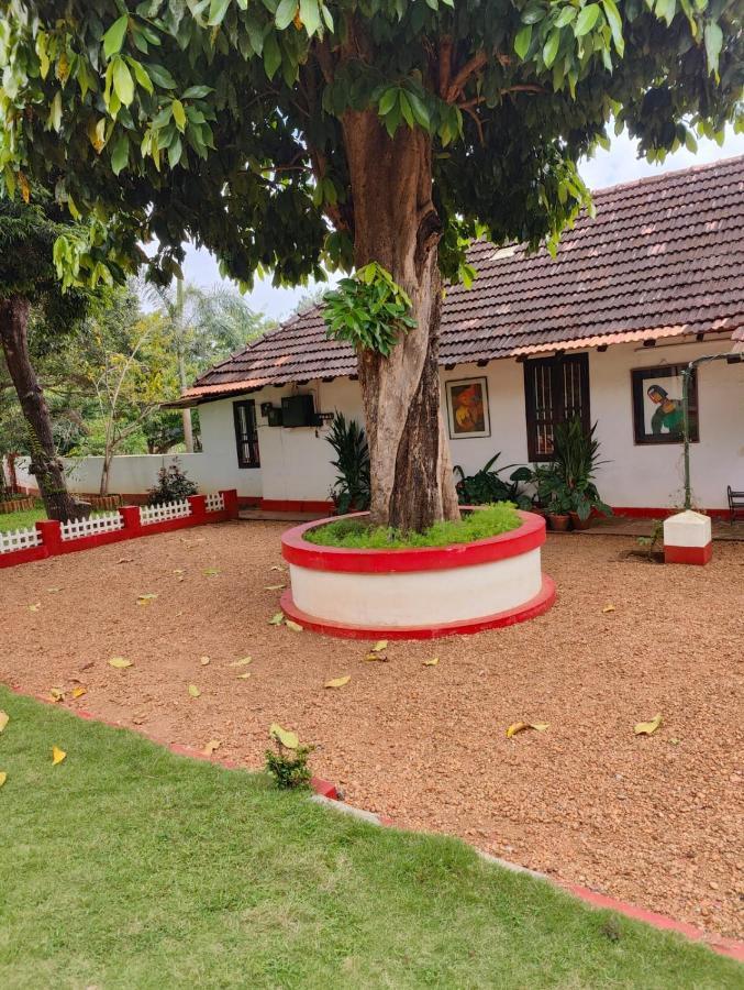 Akkara Homestay & Ayurveda Kottayam Esterno foto